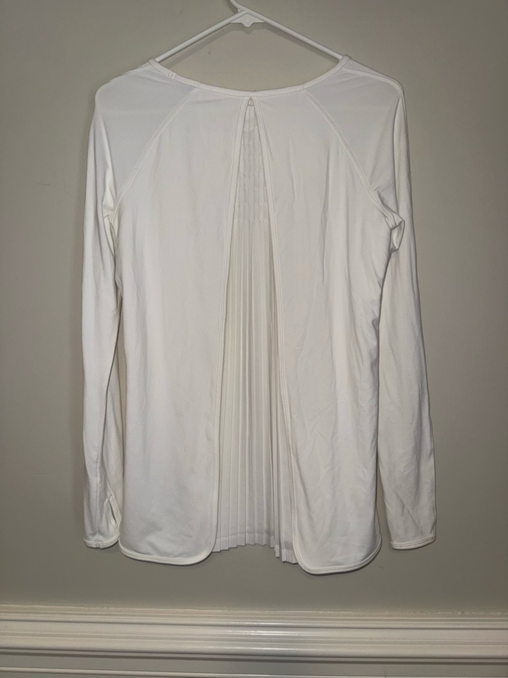 Lululemon Making Moves White Long Sleeve MINT CONDITION small 6 - Picture 5 of 10